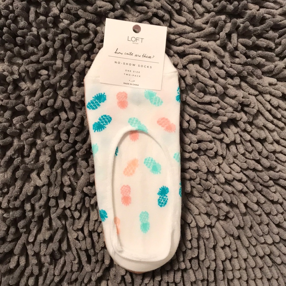 Loft no-show socks! 2 pairs per pack